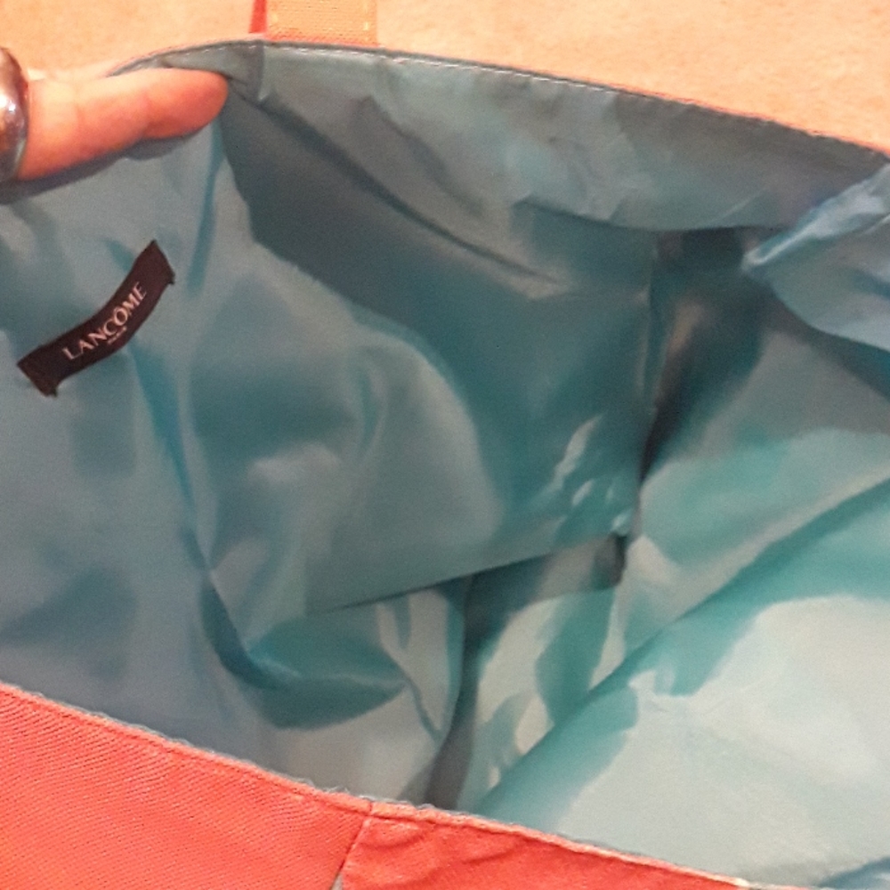 Lancome Beachy Tote Bag - Picture 6 of 7